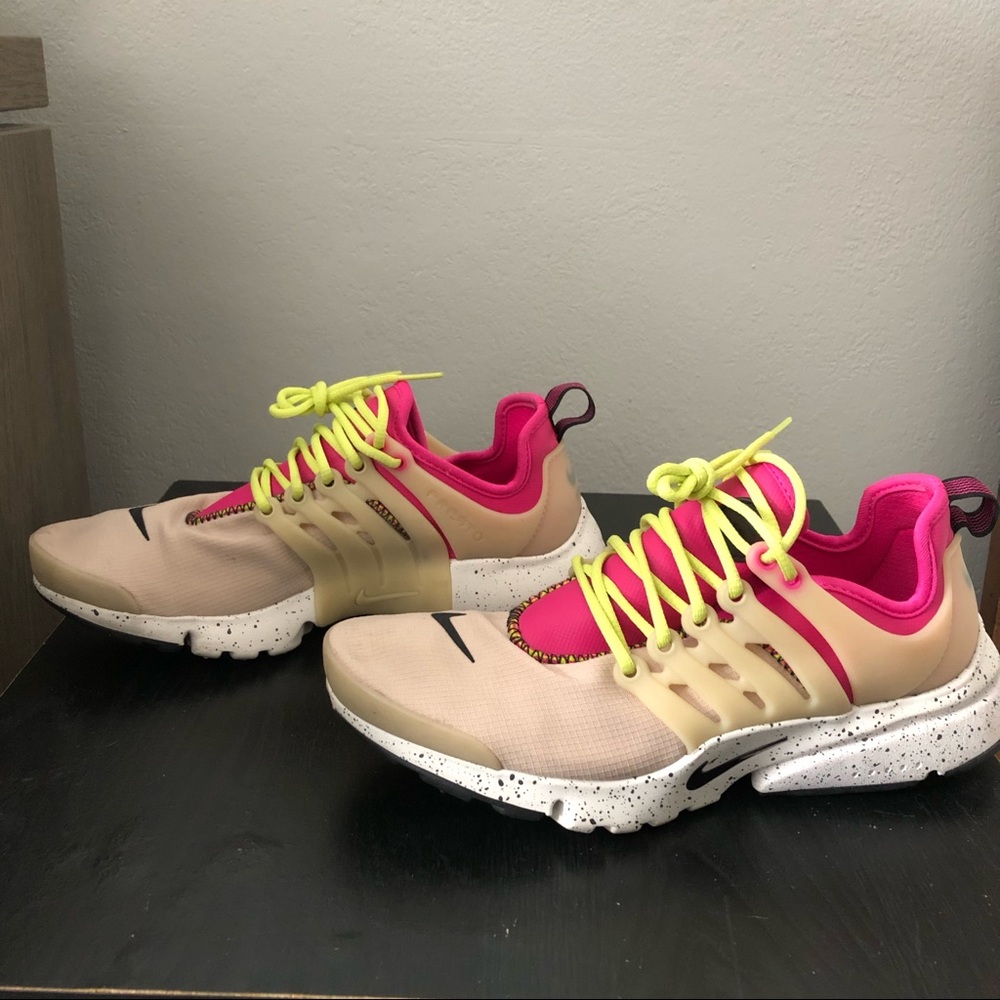 Nike Air Presto Ultra ‘Mushroom/Deadly Pink’